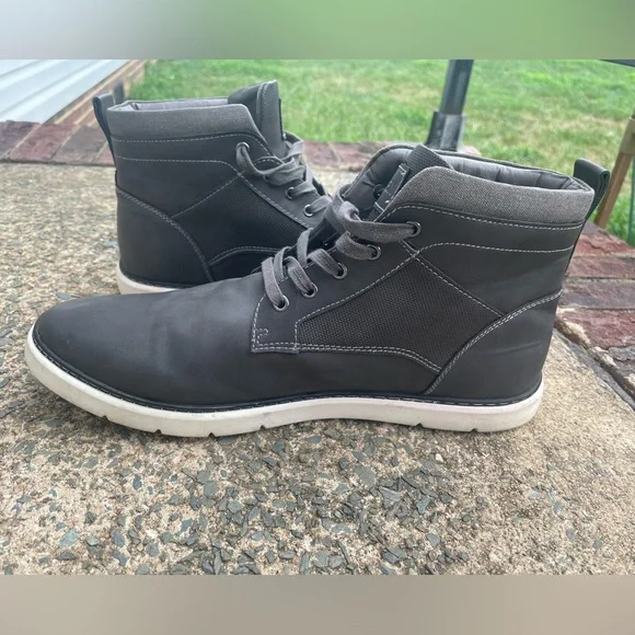 Madden Minton Men's Chukka Gray Lace Up Boot Size 9M - Picture 2 of 11
